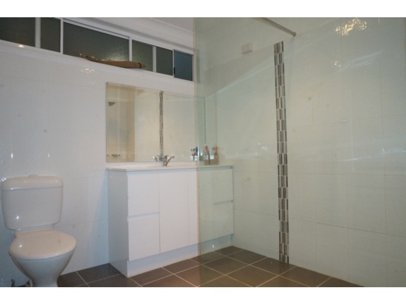 7 Valda Avenue, Basin View NSW 2540