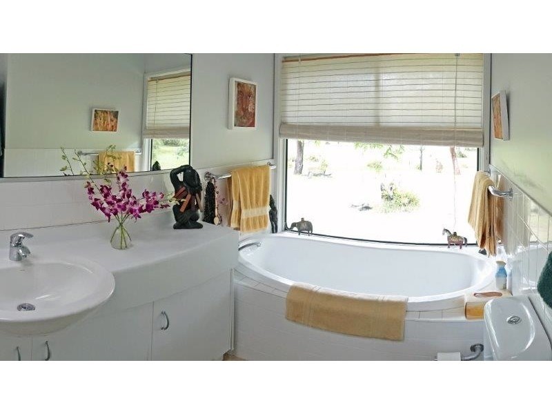 38 Lowry Road, Woollamia NSW 2540