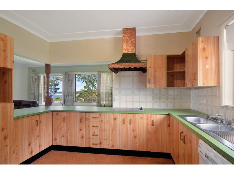 7 Beach Street, Huskisson NSW 2540