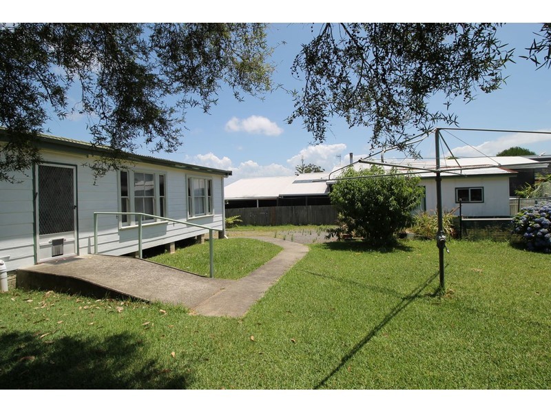 24 Tasman Road, St Georges Basin NSW 2540