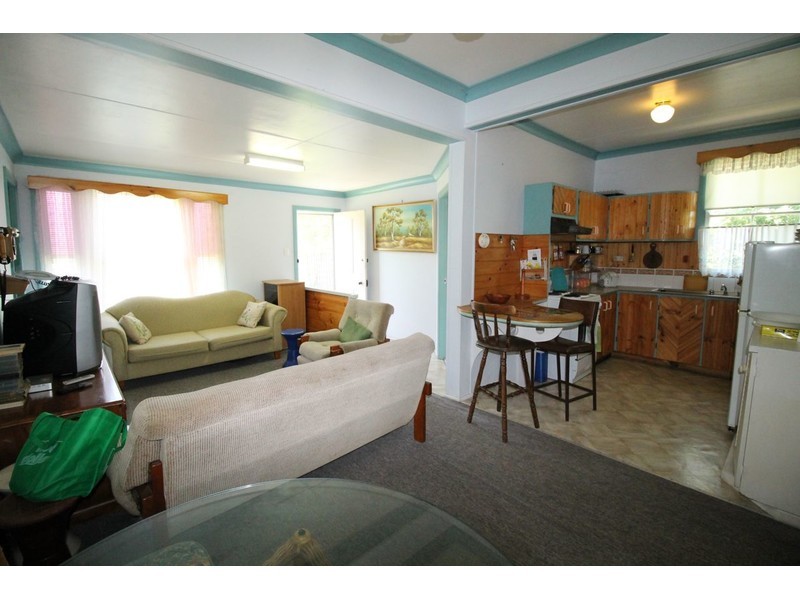24 Tasman Road, St Georges Basin NSW 2540