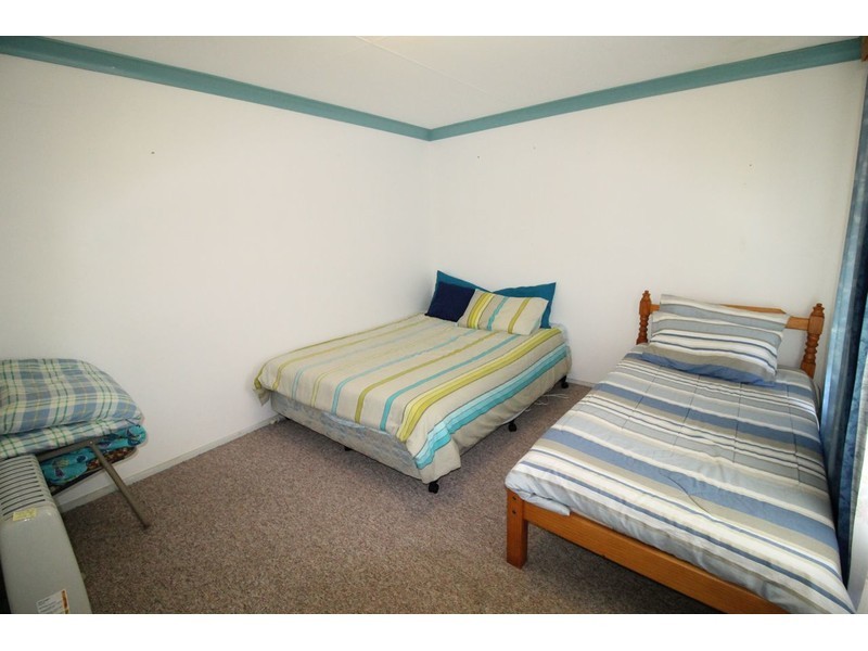 24 Tasman Road, St Georges Basin NSW 2540