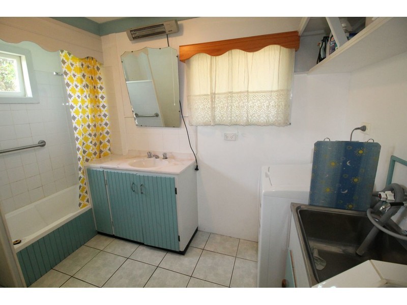 24 Tasman Road, St Georges Basin NSW 2540