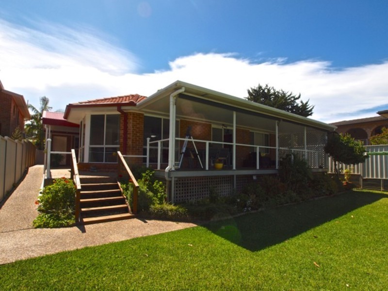 121 Walmer Avenue, Sanctuary Point NSW 2540