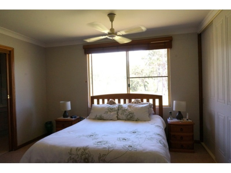 106 Watt Road, Falls Creek NSW 2540