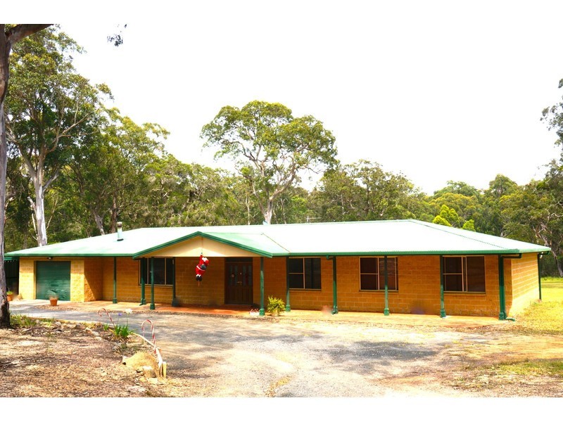 106 Watt Road, Falls Creek NSW 2540