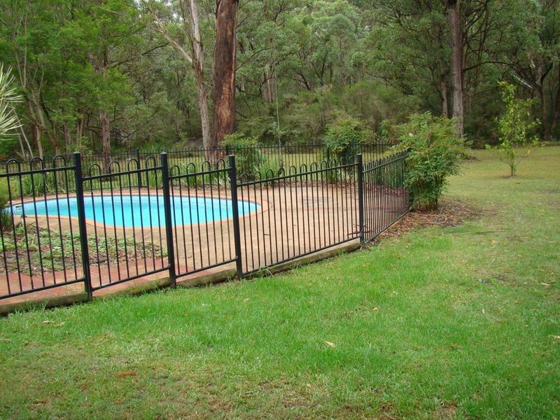 11 McArthur Drive, Falls Creek NSW 2540