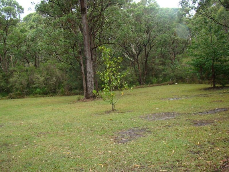 11 McArthur Drive, Falls Creek NSW 2540