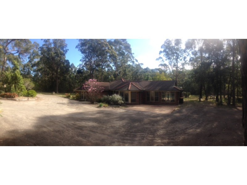 11 McArthur Drive, Falls Creek NSW 2540