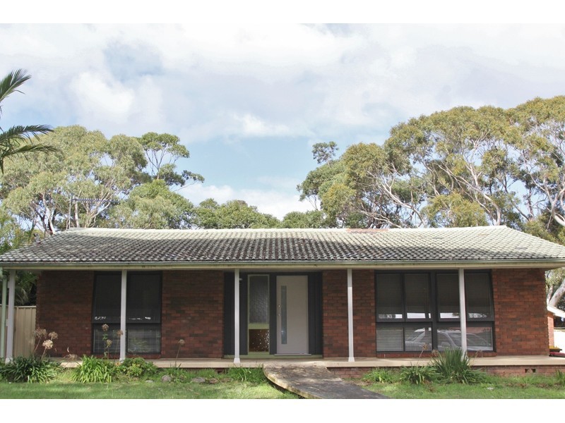 8 Greville Avenue, Sanctuary Point NSW 2540