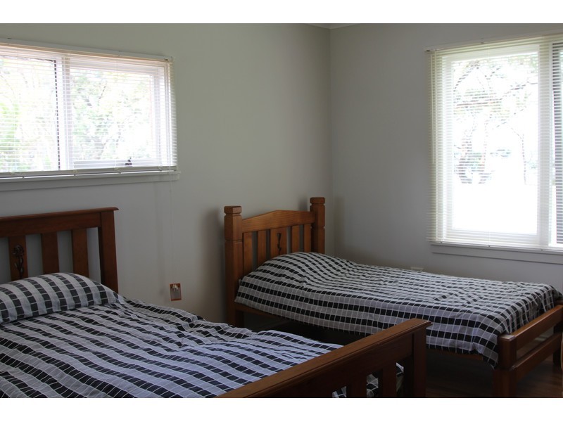 8 Greville Avenue, Sanctuary Point NSW 2540