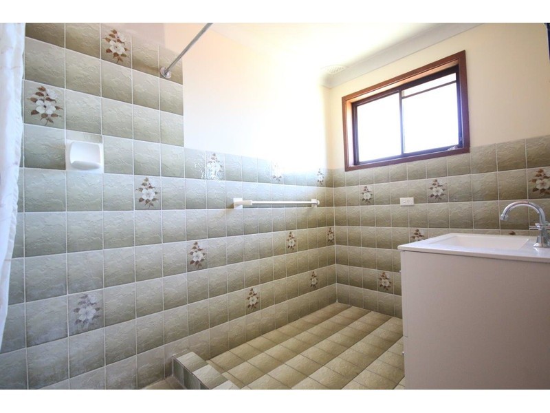 8 Sirius Avenue, Sanctuary Point NSW 2540