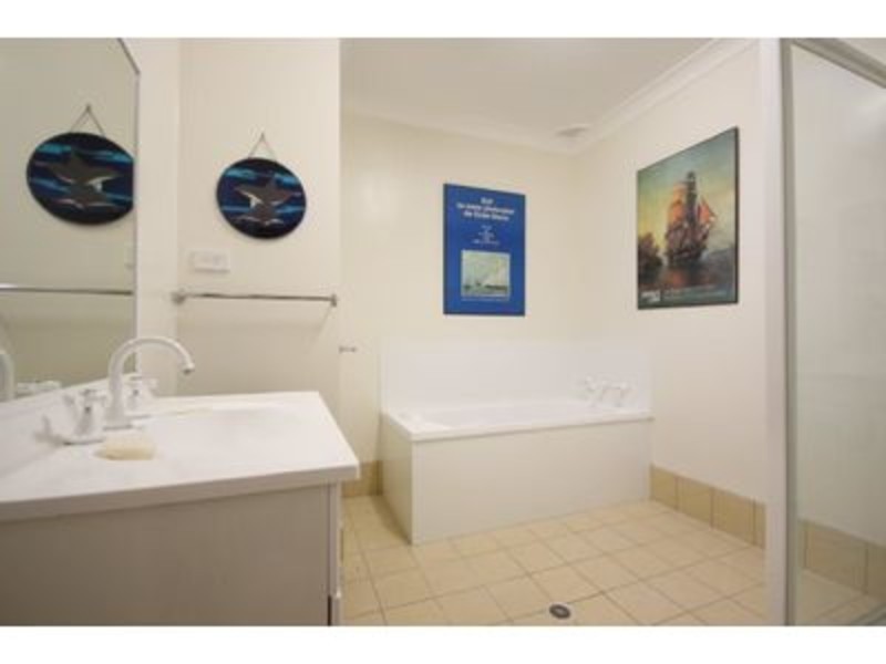 47 Walmer Avenue, Sanctuary Point NSW 2540