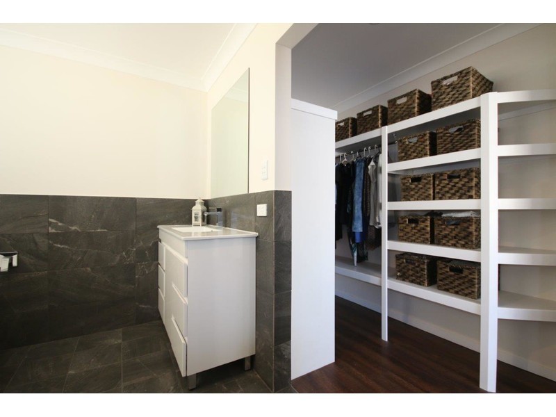 6B Waxberry Place, Sanctuary Point NSW 2540