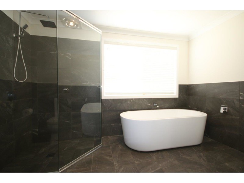 6B Waxberry Place, Sanctuary Point NSW 2540