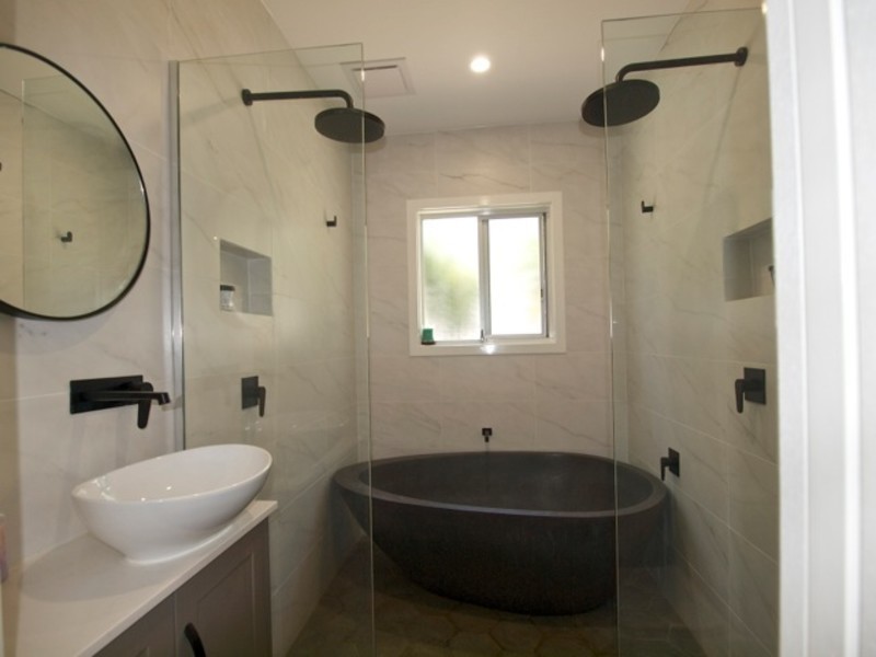 261 Elizabeth Drive, Vincentia NSW 2540