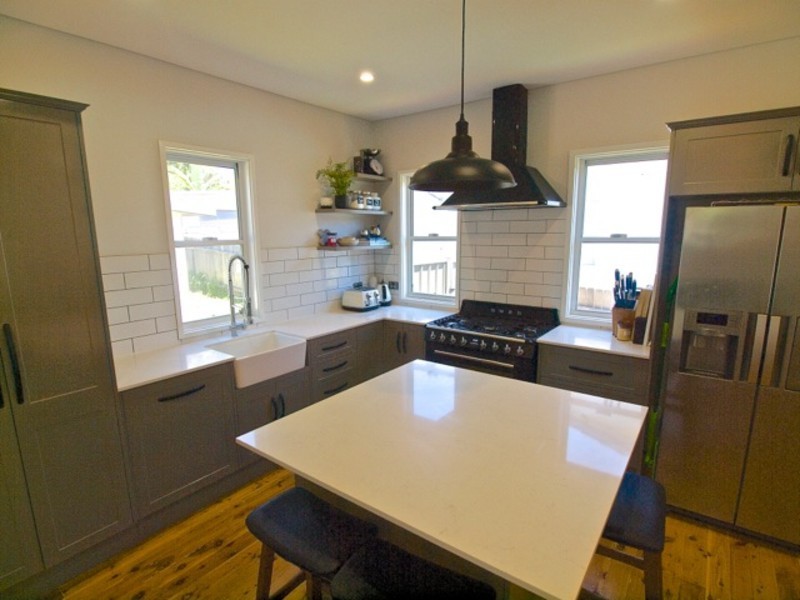 261 Elizabeth Drive, Vincentia NSW 2540