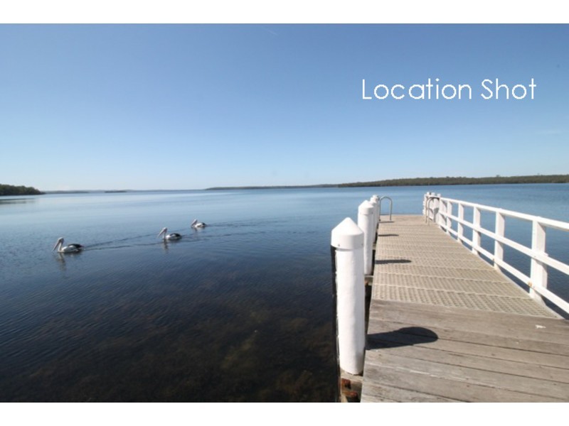 17 Basin View Parade, Basin View NSW 2540