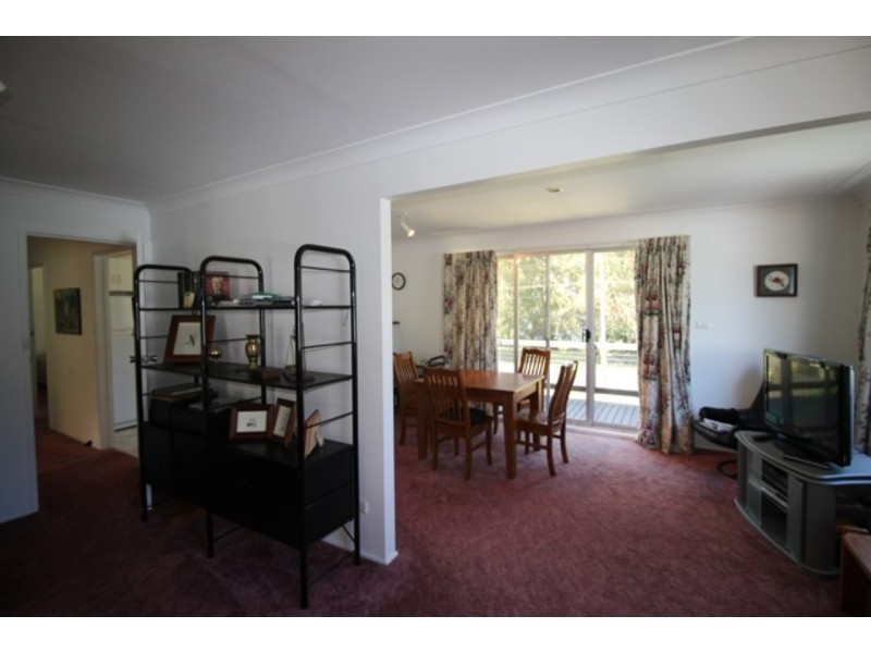 17 Basin View Parade, Basin View NSW 2540