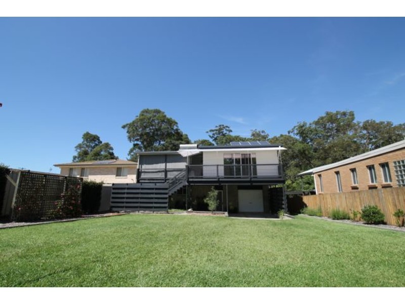 17 Basin View Parade, Basin View NSW 2540