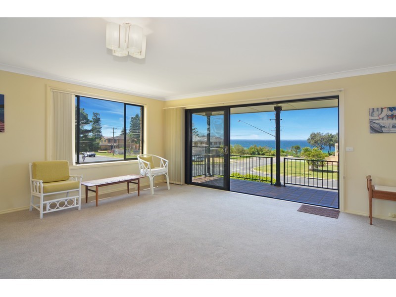 73 Elizabeth Drive, Vincentia NSW 2540