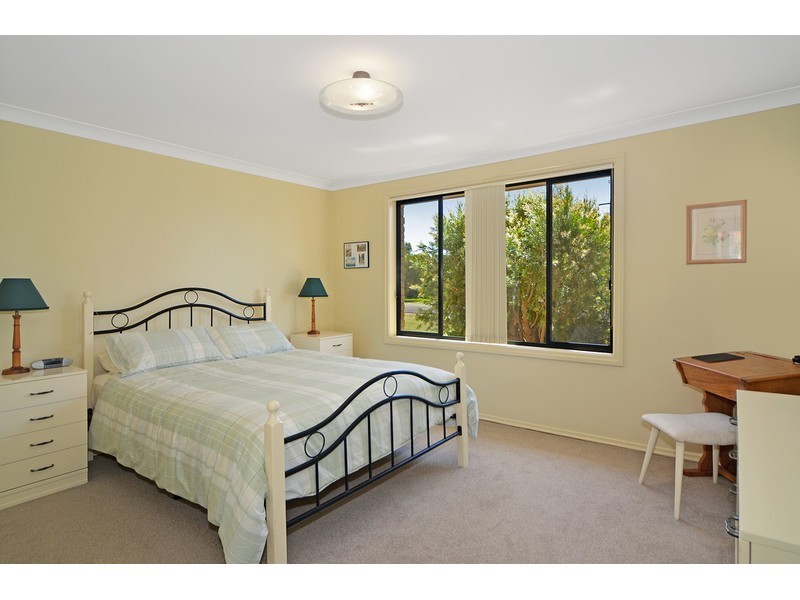 73 Elizabeth Drive, Vincentia NSW 2540