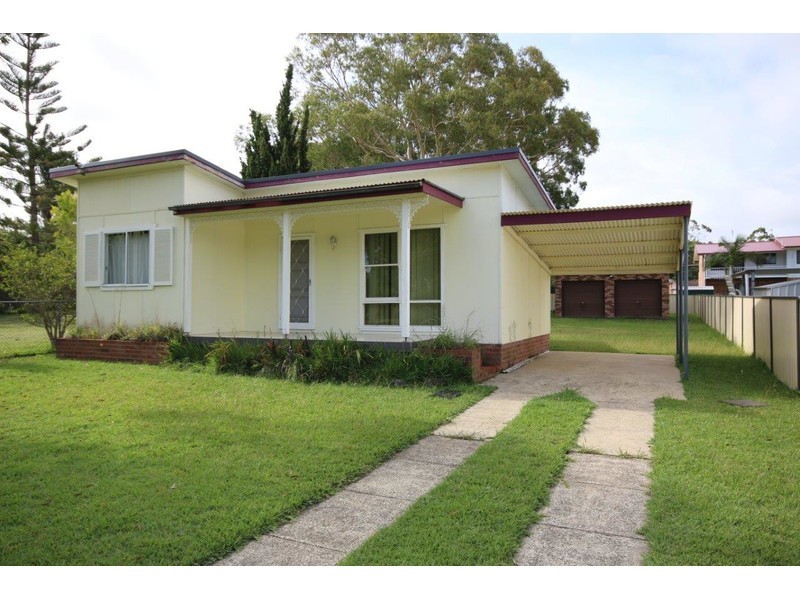 4 Clifton Street, Sanctuary Point NSW 2540