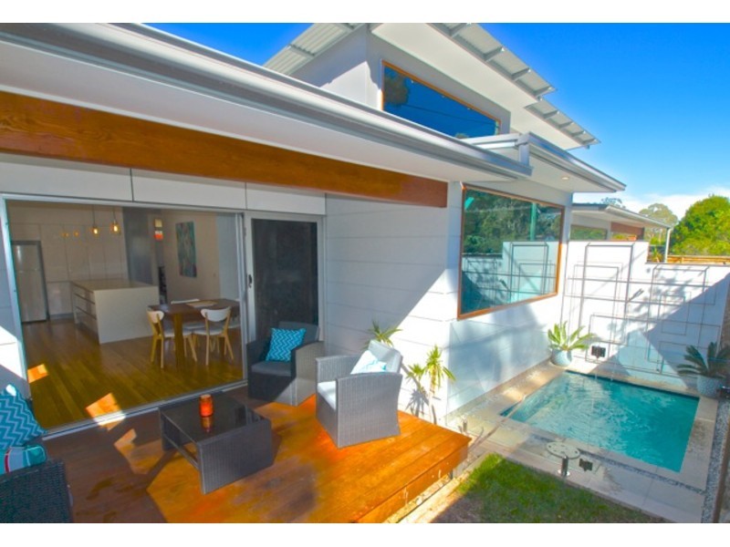 2/2 Morton Street, Huskisson NSW 2540