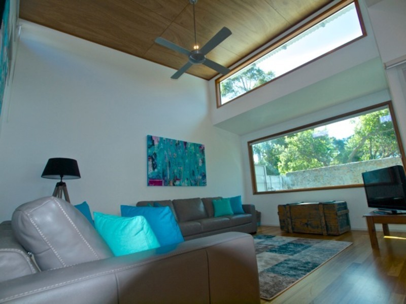 2/2 Morton Street, Huskisson NSW 2540