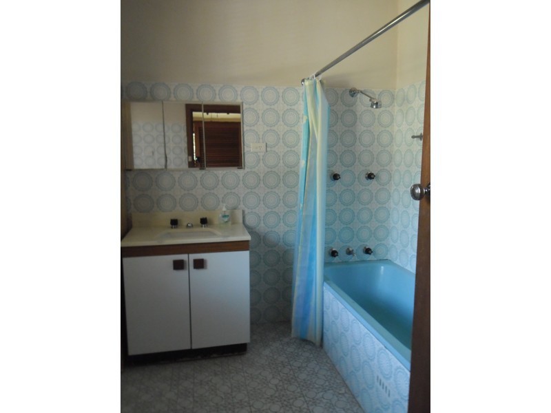 73 Burrill Street, Huskisson NSW 2540