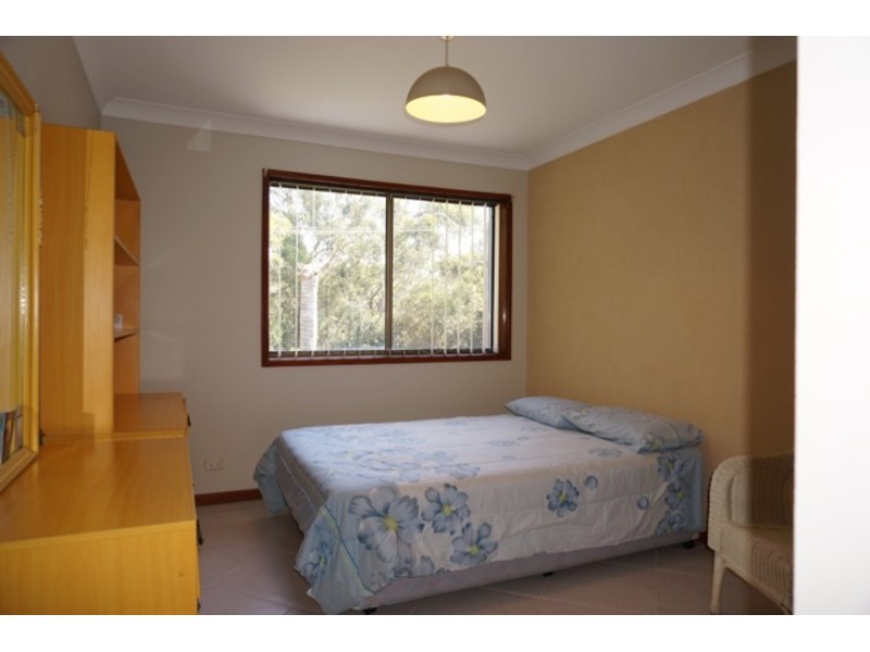 4 Elizabeth Drive, Vincentia NSW 2540