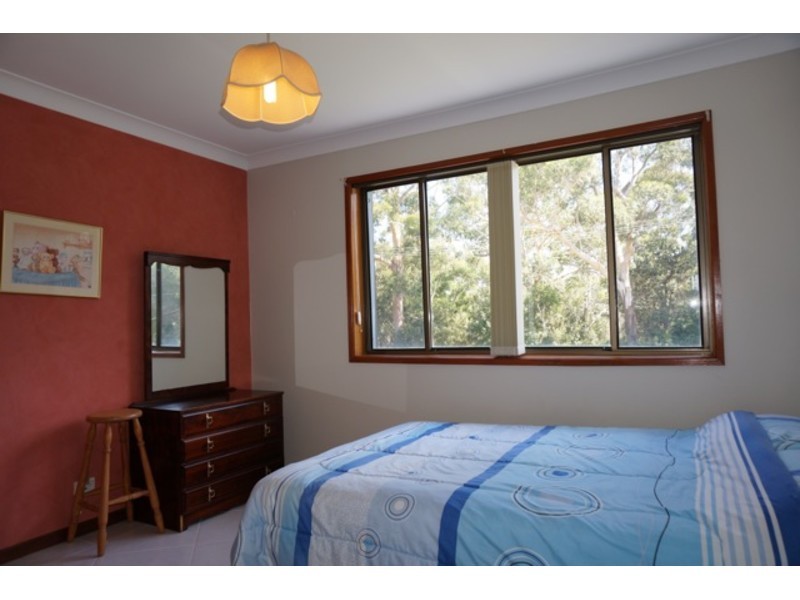 4 Elizabeth Drive, Vincentia NSW 2540