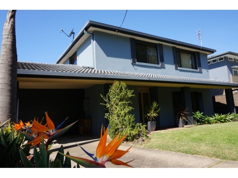 4 Elizabeth Drive, Vincentia NSW 2540