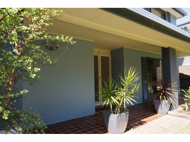 4 Elizabeth Drive, Vincentia NSW 2540