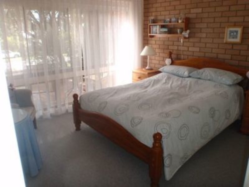 2/215-217 Elizabeth Drive, Vincentia NSW 2540