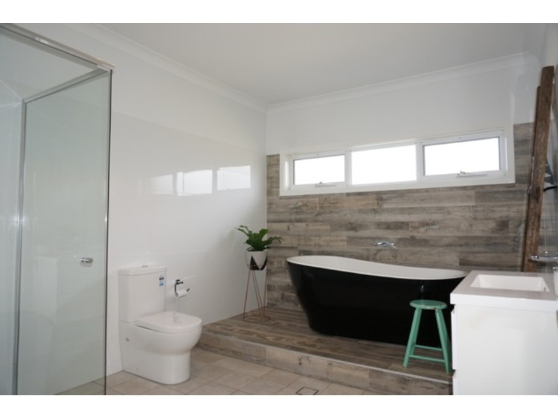 20 Seagrass Avenue, Vincentia NSW 2540