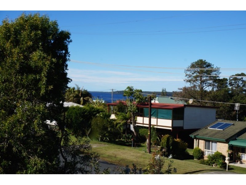 13 Audrey Avenue, Basin View NSW 2540