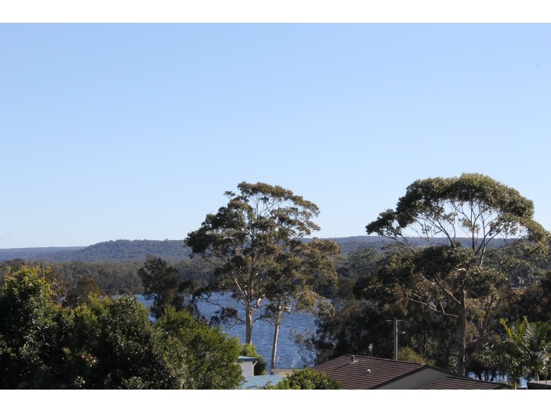 30 Lachlan Crescent, St Georges Basin NSW 2540