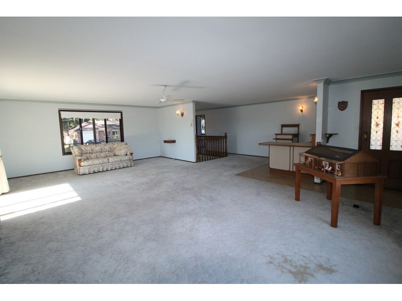 30 Lachlan Crescent, St Georges Basin NSW 2540