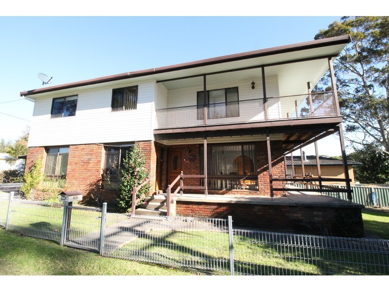 30 Lachlan Crescent, St Georges Basin NSW 2540