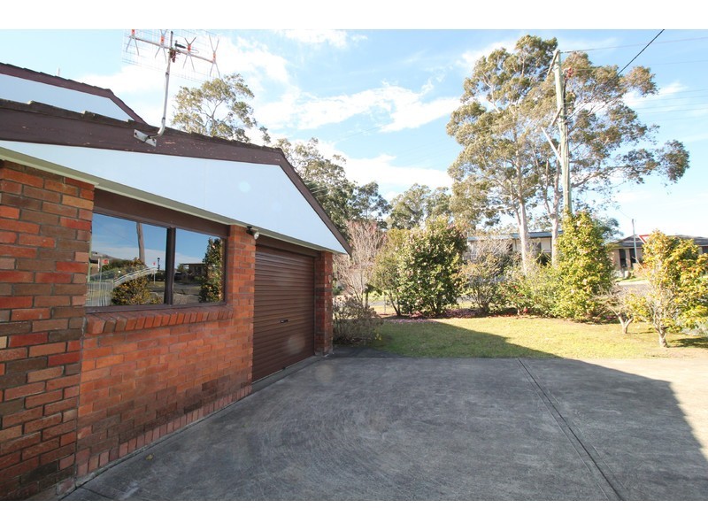 30 Lachlan Crescent, St Georges Basin NSW 2540