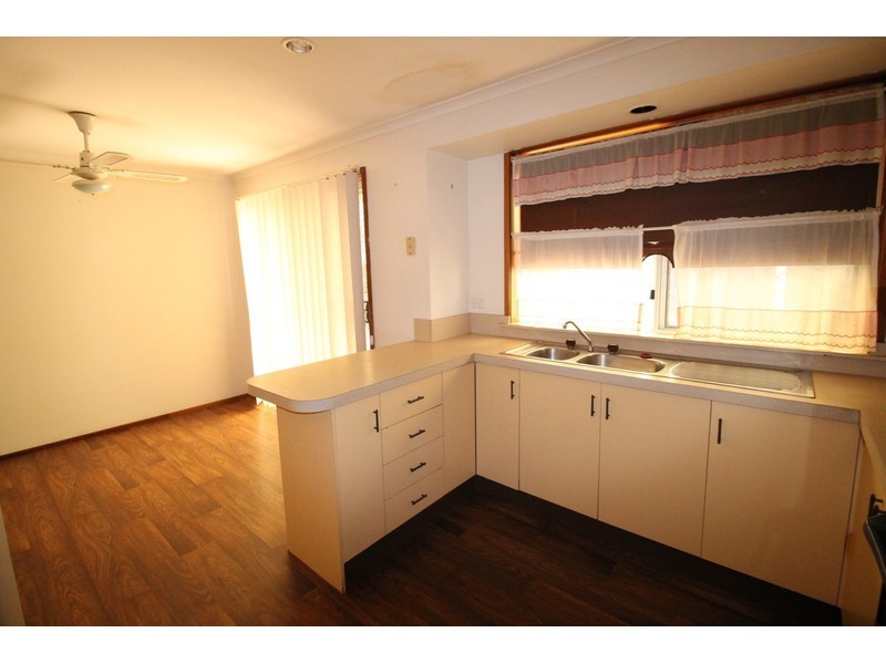 92 Cammaray Drive, Sanctuary Point NSW 2540