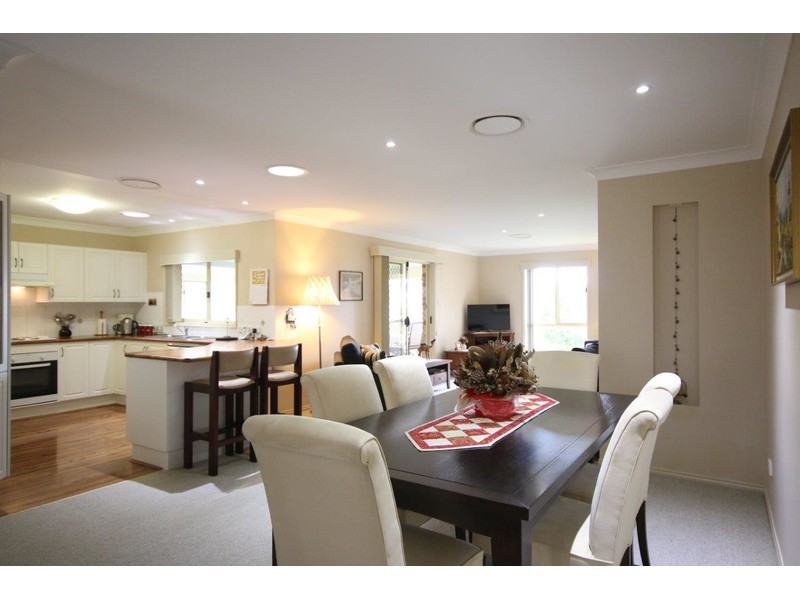 2 Maxwell Crescent, Sanctuary Point NSW 2540