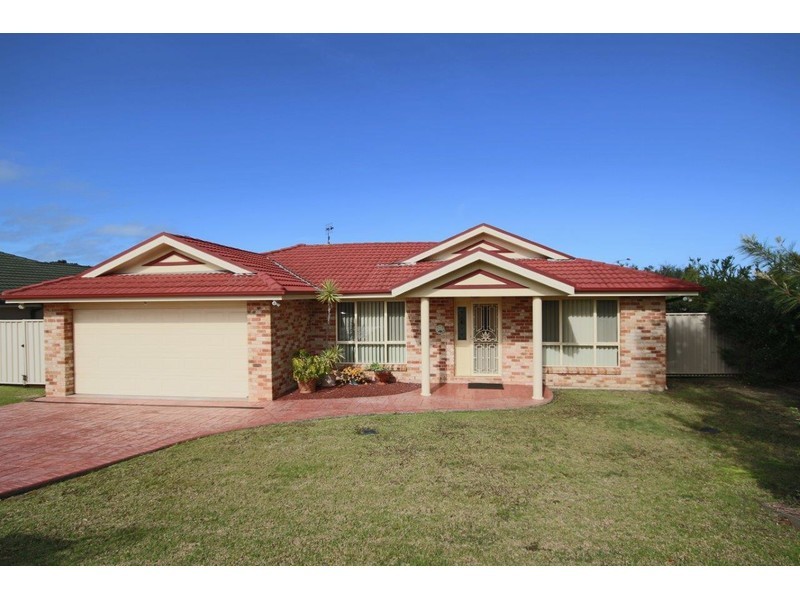 2 Maxwell Crescent, Sanctuary Point NSW 2540