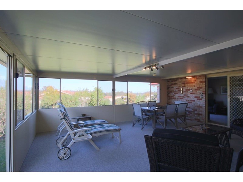 2 Maxwell Crescent, Sanctuary Point NSW 2540