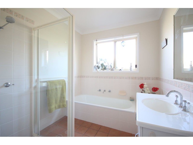 2 Gymea Avenue, Sanctuary Point NSW 2540