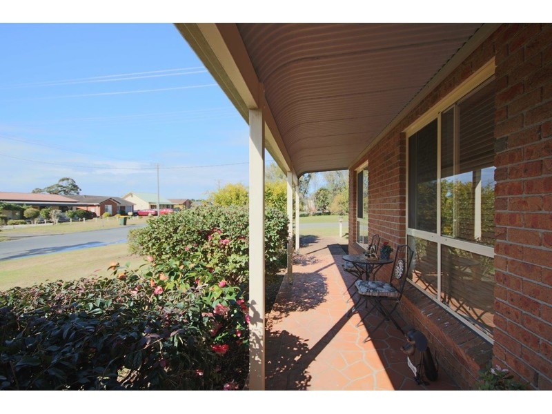 2 Gymea Avenue, Sanctuary Point NSW 2540