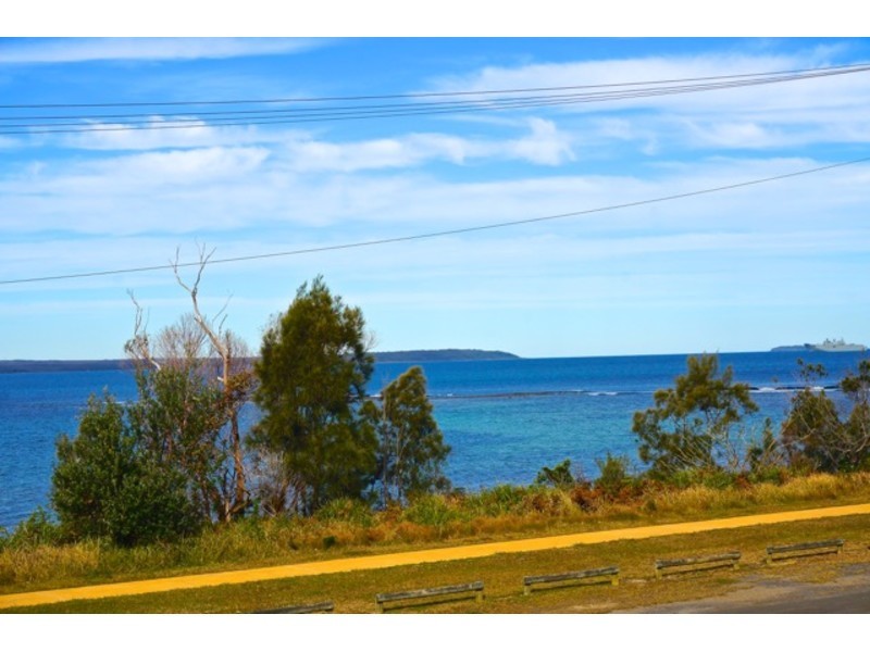 13 Marine Parade, Callala Bay NSW 2540
