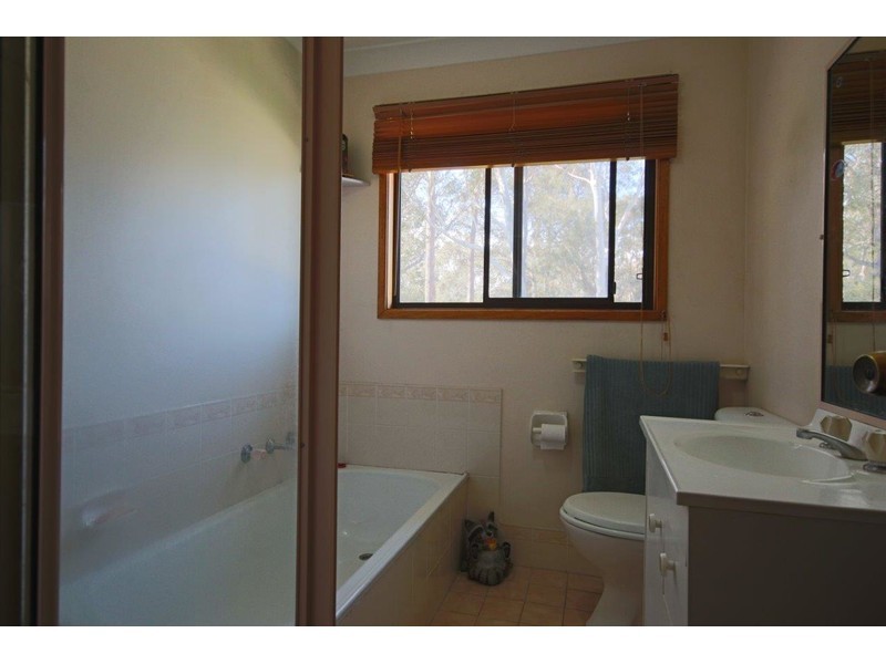 41 Roulstone Crescent, Sanctuary Point NSW 2540