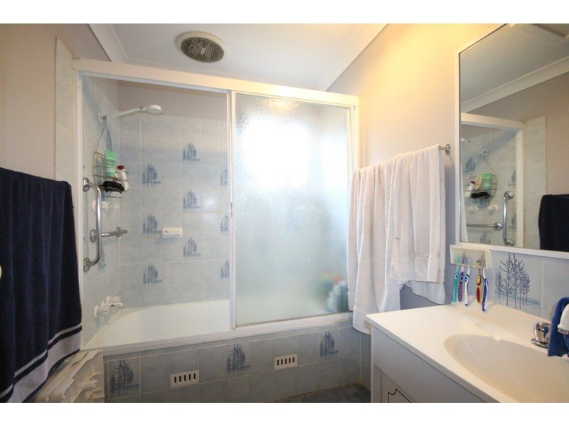 95 Paradise Beach Road, Sanctuary Point NSW 2540